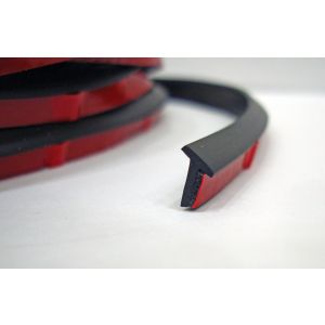 Резинка уплотнительная для обвесов узкая черная, на отрез