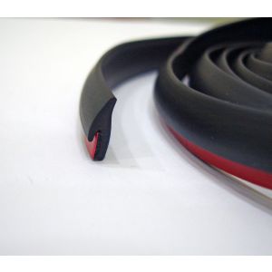 Резинка уплотнительная для обвесов широкая черная, на отрез